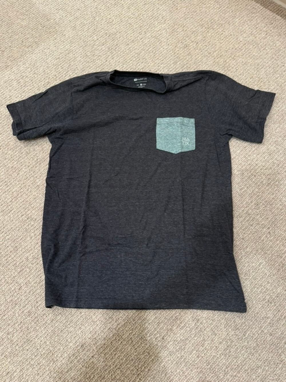 Matix Men’s Pocket T-Shirt Medium Charcoal Gray Short Sleeve Cotton Blend